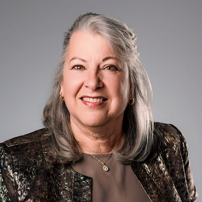Darlene Lowe-400px