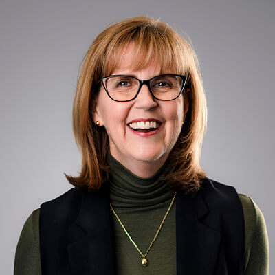Shelley Harriman-400px